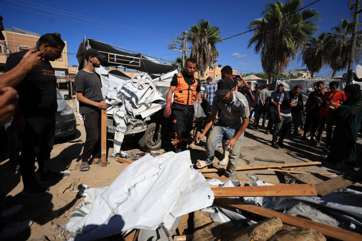 Israeli Strikes Kill 16 in Gaza as Deadly Quake Devastates Philippines